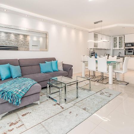Stylish Vacation Apartment With Parking In Miedzyzdroje By Noclegi Renters Ngoại thất bức ảnh
