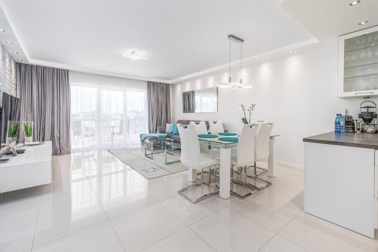 Stylish Vacation Apartment With Parking In Miedzyzdroje By Noclegi Renters Ngoại thất bức ảnh