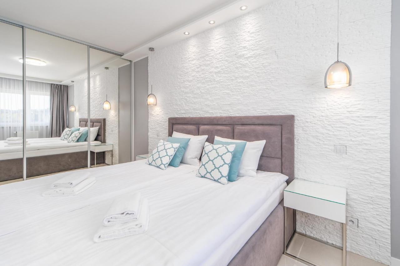 Stylish Vacation Apartment With Parking In Miedzyzdroje By Noclegi Renters Ngoại thất bức ảnh